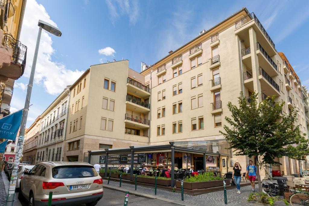 Ferienwohnung Space In Gozsdu Budapest Exterior foto